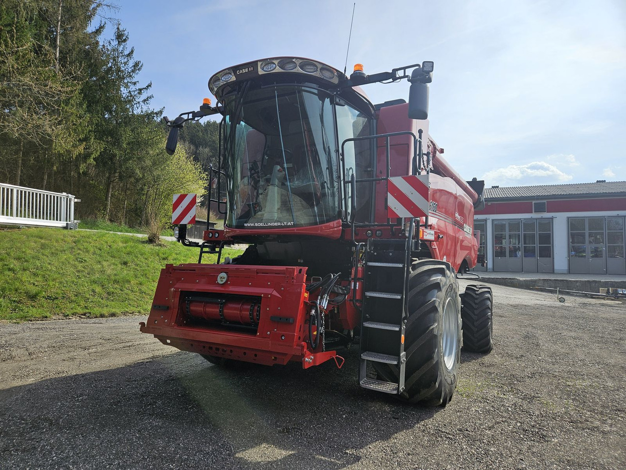 Case IH Axial-Flow 6160 - Labības kombains: foto 1 Case IH Axial-Flow 6160 - Labības kombains: foto 1