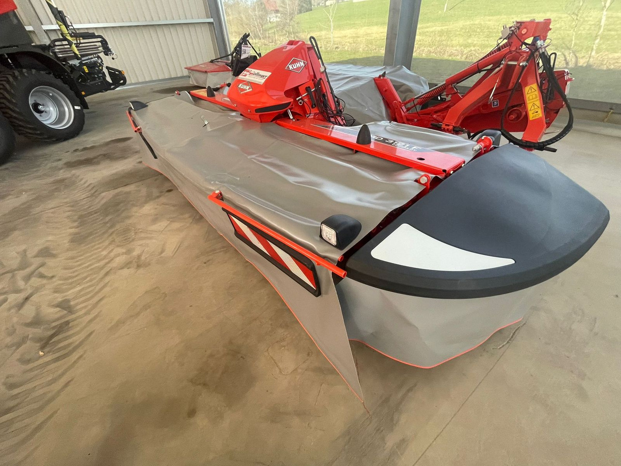 Kuhn GMD 3121 F-FF - Pļāvējs: foto 1 Kuhn GMD 3121 F-FF - Pļāvējs: foto 1