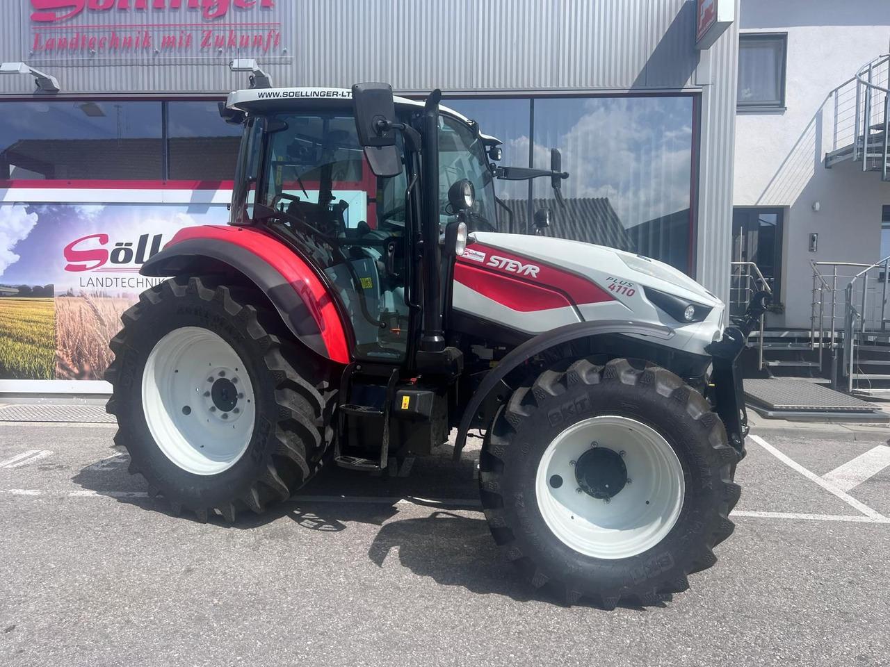 Steyr 4110 PLUS - Traktors: foto 2 Steyr 4110 PLUS - Traktors: foto 2