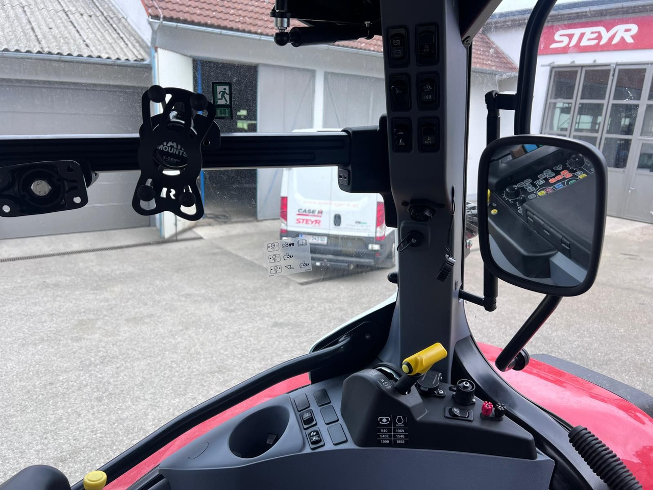 Traktors Steyr 4130 Expert CVT: foto 7