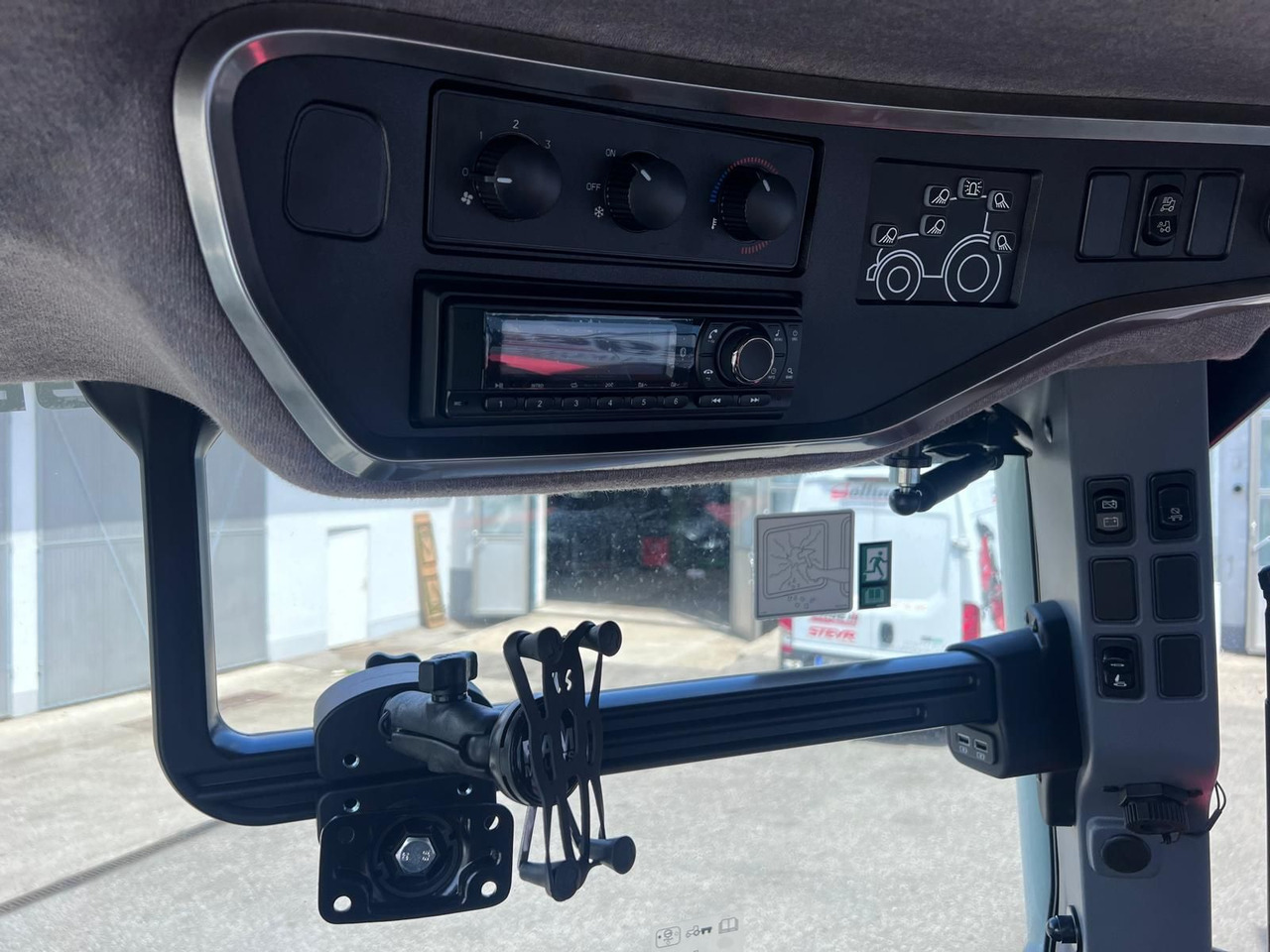 Traktors Steyr 4140 Expert CVT: foto 16