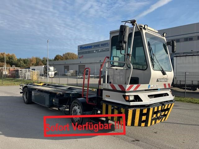 BC 182 - Konteineru vedējs/ Kravas automašīna ar noņemamā virsbūve: foto 1 BC 182 - Konteineru vedējs/ Kravas automašīna ar noņemamā virsbūve: foto 1