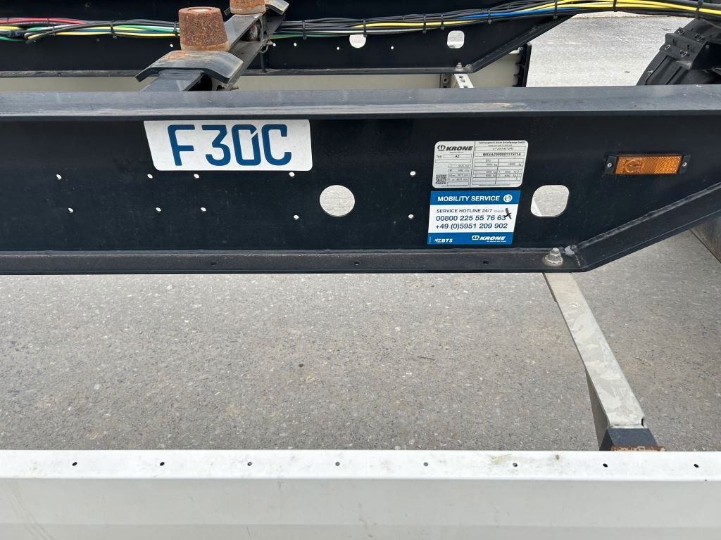 Krone 2 Achswechselfahrgestell, Typ: MAXI AZW 18 eL3B7 - Piekabe noņemamā virsbūve/ Konteineru vedējs: foto 3 Krone 2 Achswechselfahrgestell, Typ: MAXI AZW 18 eL3B7 - Piekabe noņemamā virsbūve/ Konteineru vedējs: foto 3