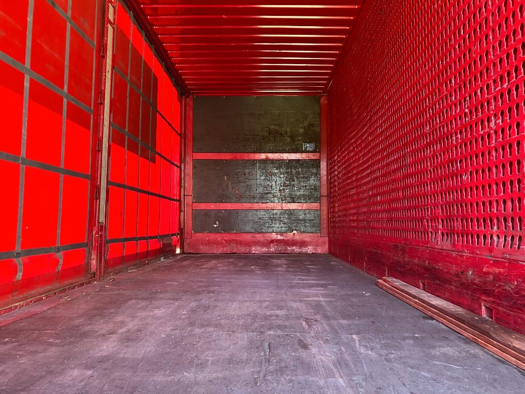 Krone Wechselbrücke Koffer - Kravas kaste ar tentu: foto 5 Krone Wechselbrücke Koffer - Kravas kaste ar tentu: foto 5