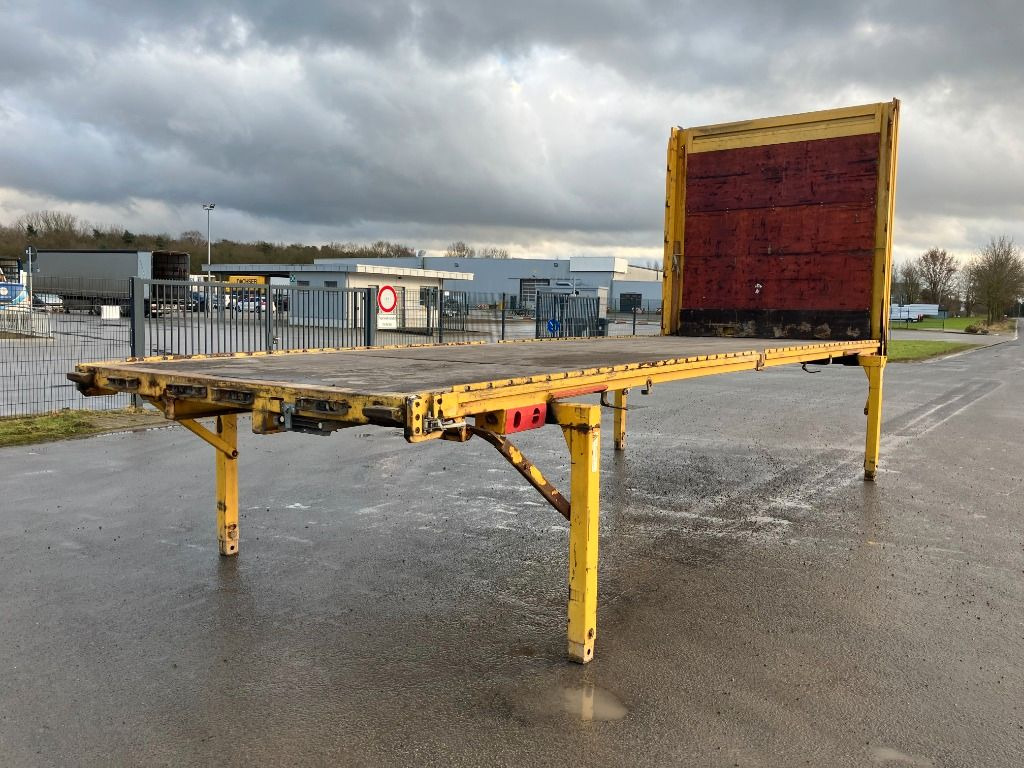 Krone Wechselbrücke Pritsche - Platformas virsbūve: foto 2 Krone Wechselbrücke Pritsche - Platformas virsbūve: foto 2