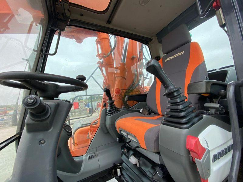 Doosan DX160 - Riteņu ekskavators: foto 5 Doosan DX160 - Riteņu ekskavators: foto 5
