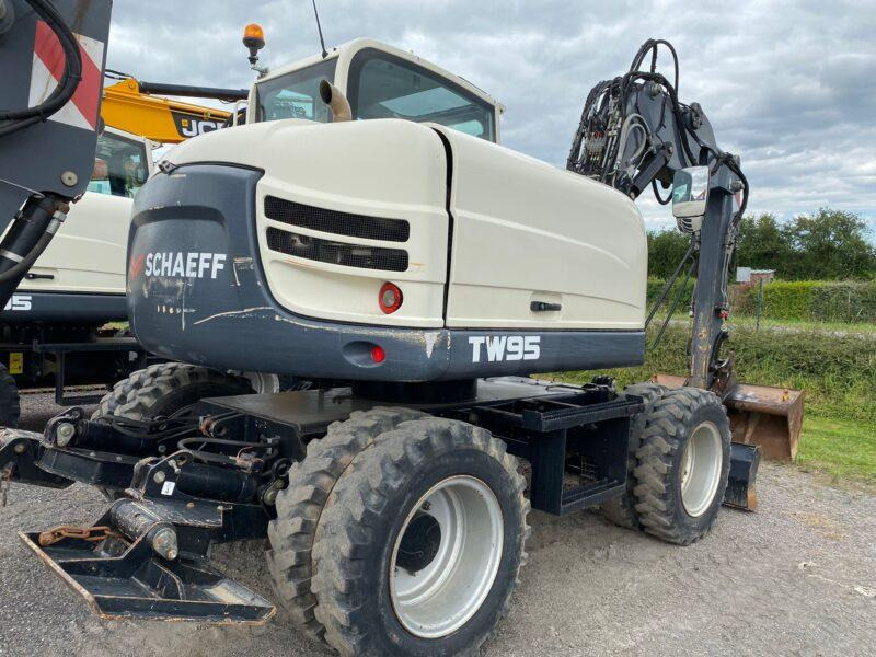 Terex TW95 - Riteņu ekskavators: foto 3 Terex TW95 - Riteņu ekskavators: foto 3
