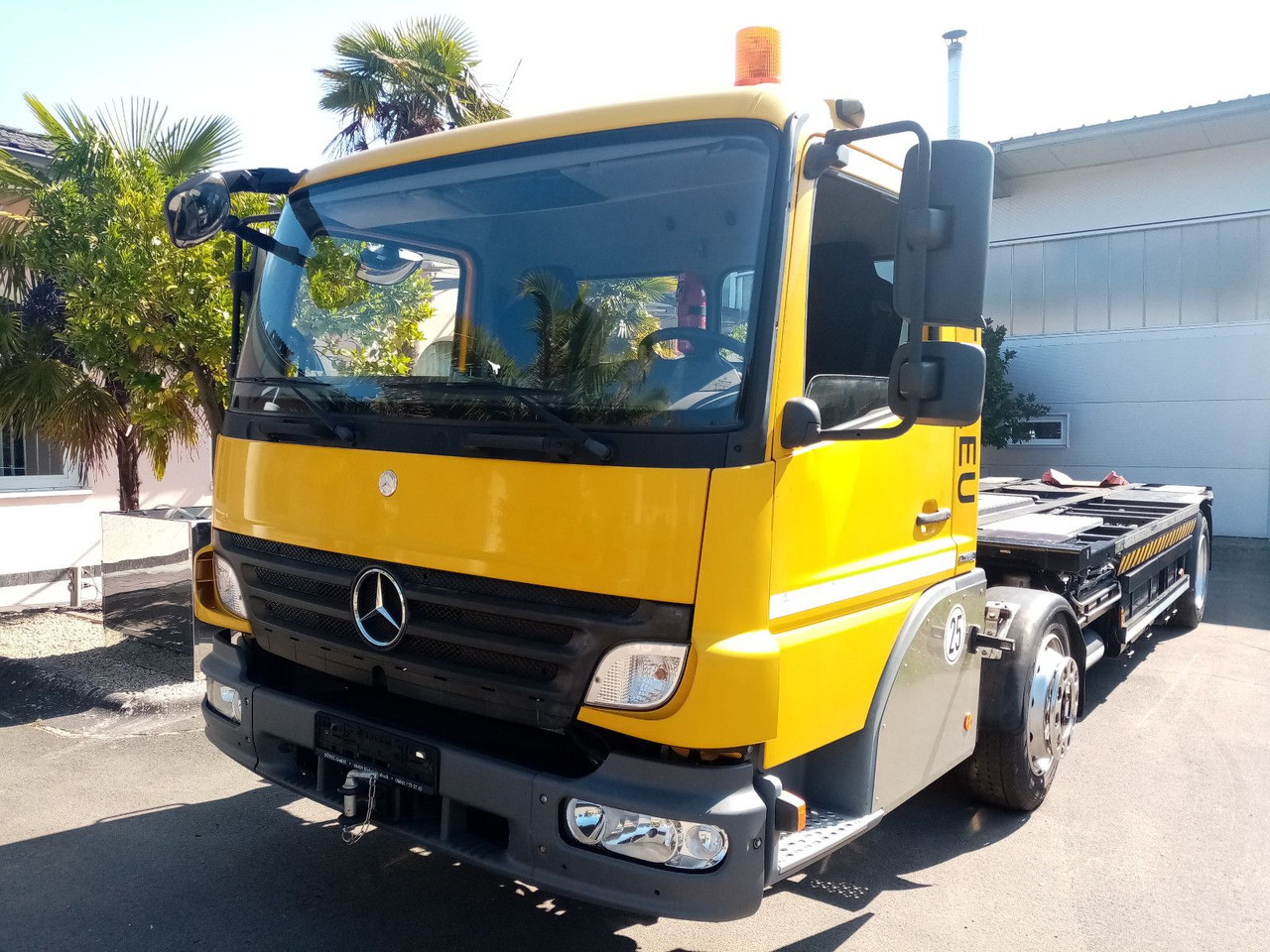 Mercedes-Benz Kamag Wiesel/WBH/KB3886/mit Garantie - Konteineru vedējs/ Kravas automašīna ar noņemamā virsbūve: foto 1 Mercedes-Benz Kamag Wiesel/WBH/KB3886/mit Garantie - Konteineru vedējs/ Kravas automašīna ar noņemamā virsbūve: foto 1