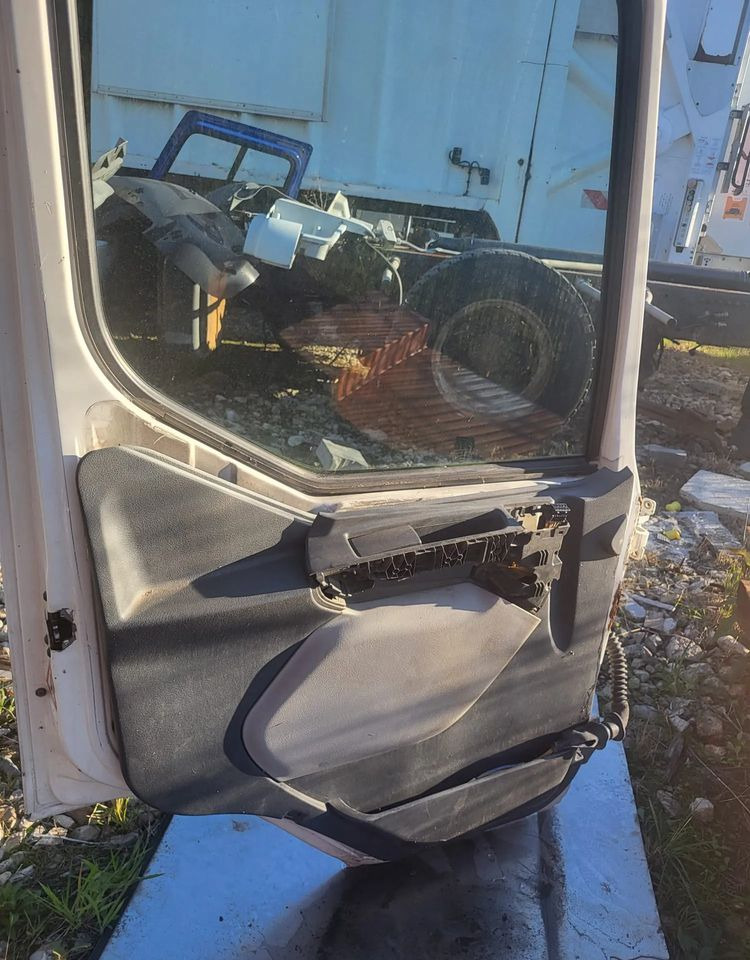 Szkielet drzwi volvo lewe, niekompletne Volvo FE FL Renault - Virsbūve un ārpuse - Kravas automašīna: foto 2 Szkielet drzwi volvo lewe, niekompletne Volvo FE FL Renault - Virsbūve un ārpuse - Kravas automašīna: foto 2