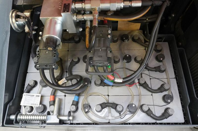 Combilift CBE3000 - Četru pušu autokrāvējs: foto 5 Combilift CBE3000 - Četru pušu autokrāvējs: foto 5