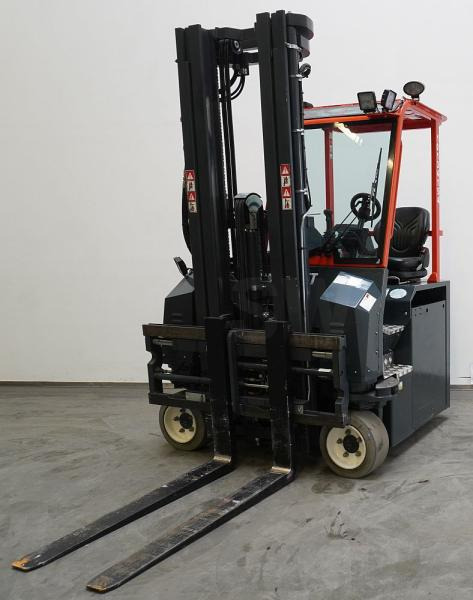 Combilift CBE3000 - Četru pušu autokrāvējs: foto 1 Combilift CBE3000 - Četru pušu autokrāvējs: foto 1