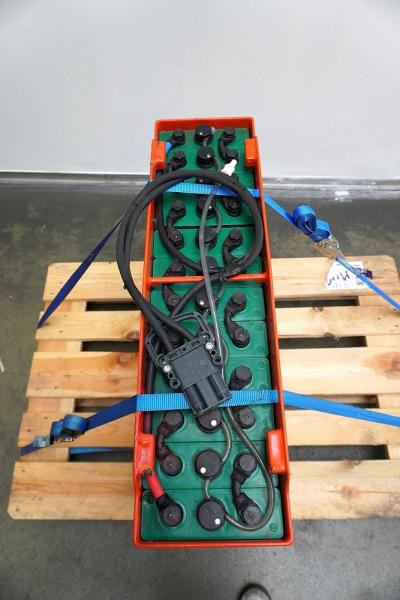 GRUMA 24 Volt 3 PzS 375 Ah - Akumulators - Iekraušanas tehnika: foto 3 GRUMA 24 Volt 3 PzS 375 Ah - Akumulators - Iekraušanas tehnika: foto 3