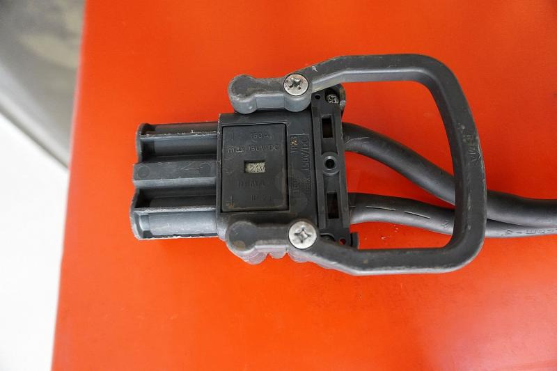 GRUMA 24 Volt 3 PzS 375 Ah - Akumulators - Iekraušanas tehnika: foto 4 GRUMA 24 Volt 3 PzS 375 Ah - Akumulators - Iekraušanas tehnika: foto 4