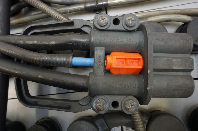 GRUMA 48 Volt 5 PzS 775 Ah - Akumulators - Iekraušanas tehnika: foto 4 GRUMA 48 Volt 5 PzS 775 Ah - Akumulators - Iekraušanas tehnika: foto 4