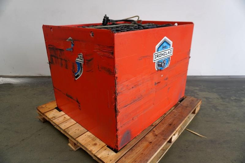 GRUMA 80 Volt 5 PzQ 860 Ah - Akumulators - Iekraušanas tehnika: foto 2 GRUMA 80 Volt 5 PzQ 860 Ah - Akumulators - Iekraušanas tehnika: foto 2