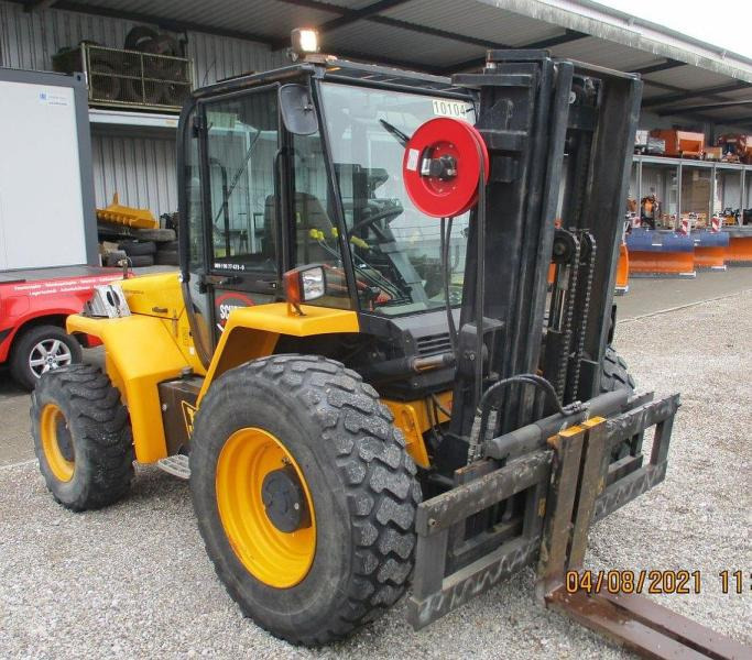 Jcb 940-4 - Bezceļu autokrāvējs: foto 1 Jcb 940-4 - Bezceļu autokrāvējs: foto 1