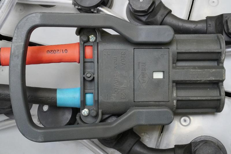 KECKEISEN 48 Volt 6 PzS 750 Ah - Akumulators: foto 4 KECKEISEN 48 Volt 6 PzS 750 Ah - Akumulators: foto 4