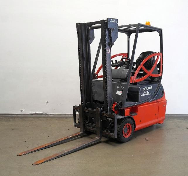 Linde E 16 335-02 - Elektroiekrāvējs: foto 1 Linde E 16 335-02 - Elektroiekrāvējs: foto 1