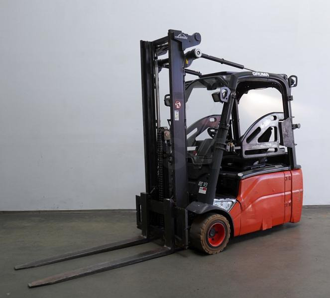 Linde E 18 L 386 - Elektroiekrāvējs: foto 1 Linde E 18 L 386 - Elektroiekrāvējs: foto 1