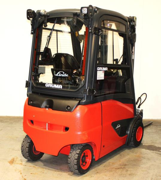 Linde E 18 PH EVO 386-02 - Elektroiekrāvējs: foto 2 Linde E 18 PH EVO 386-02 - Elektroiekrāvējs: foto 2