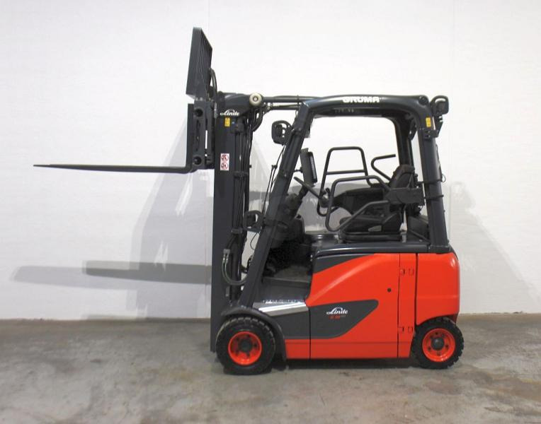Linde E 18 PH EVO 386-02 - Elektroiekrāvējs: foto 4 Linde E 18 PH EVO 386-02 - Elektroiekrāvējs: foto 4