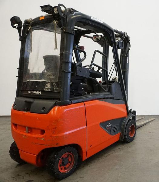 Linde E 20 PH EVO 386-02 - Elektroiekrāvējs: foto 2 Linde E 20 PH EVO 386-02 - Elektroiekrāvējs: foto 2
