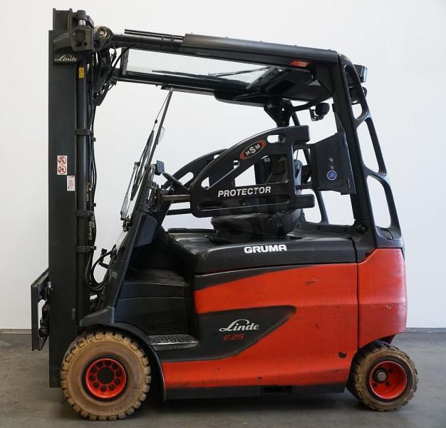 Linde E 25/600 RHL 387 - Elektroiekrāvējs: foto 4 Linde E 25/600 RHL 387 - Elektroiekrāvējs: foto 4