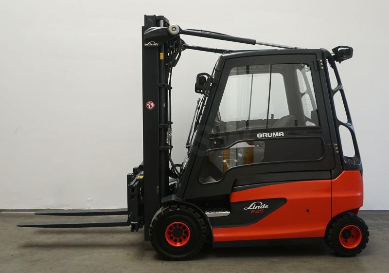 Linde E 25 L 387 - Elektroiekrāvējs: foto 3 Linde E 25 L 387 - Elektroiekrāvējs: foto 3