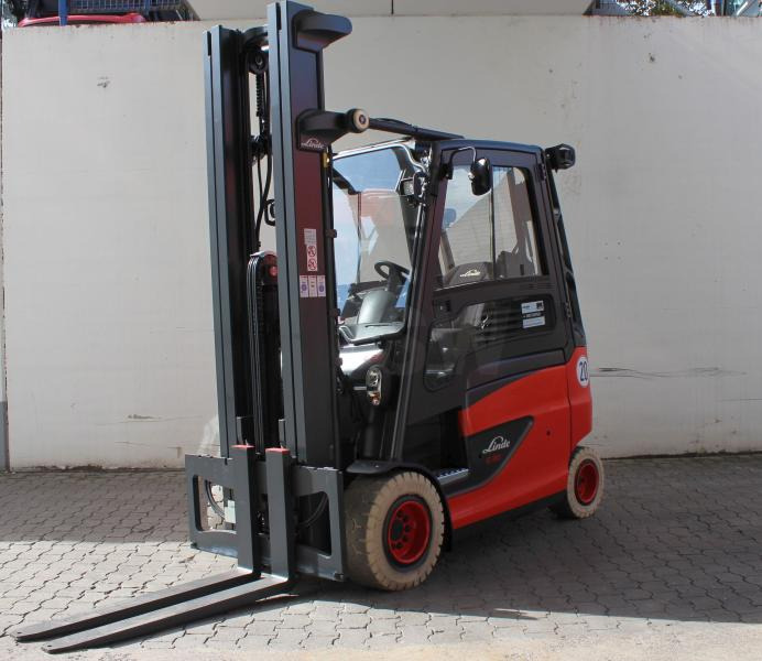 Linde E 30/600 HL 387 - Elektroiekrāvējs: foto 1 Linde E 30/600 HL 387 - Elektroiekrāvējs: foto 1