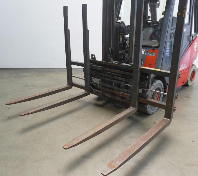 Linde H 25 D 392 - Dīzeļiekrāvējs: foto 5 Linde H 25 D 392 - Dīzeļiekrāvējs: foto 5