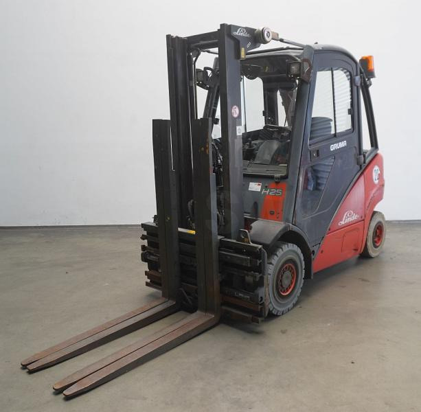 Linde H 25 D 392 - Dīzeļiekrāvējs: foto 1 Linde H 25 D 392 - Dīzeļiekrāvējs: foto 1