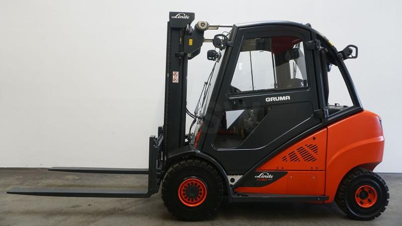 Linde H 30 D (3B) EVO 393-02 - Dīzeļiekrāvējs: foto 4 Linde H 30 D (3B) EVO 393-02 - Dīzeļiekrāvējs: foto 4