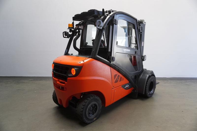 Linde H 35 D (3A) EVO 393-02 - Dīzeļiekrāvējs: foto 2 Linde H 35 D (3A) EVO 393-02 - Dīzeļiekrāvējs: foto 2