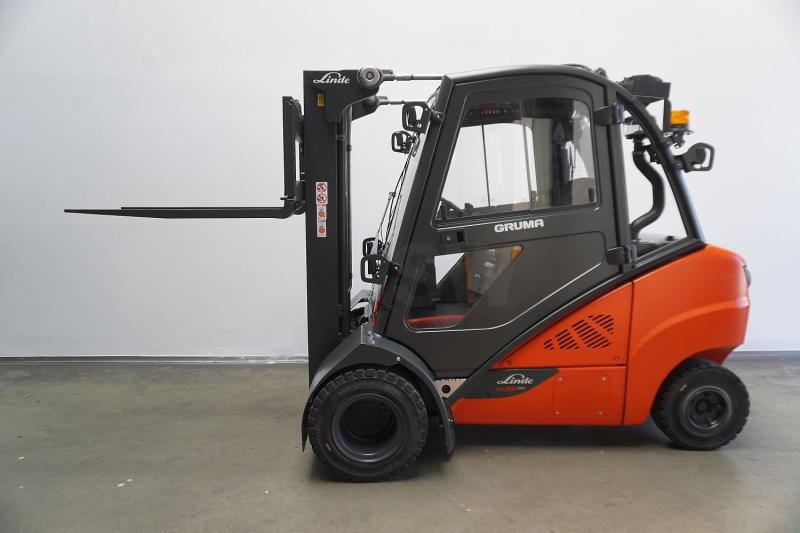 Linde H 35 D (3A) EVO 393-02 - Dīzeļiekrāvējs: foto 4 Linde H 35 D (3A) EVO 393-02 - Dīzeļiekrāvējs: foto 4
