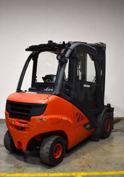 Linde H 35 D (3B) EVO 393-02 - Dīzeļiekrāvējs: foto 2 Linde H 35 D (3B) EVO 393-02 - Dīzeļiekrāvējs: foto 2