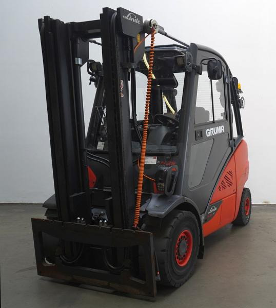 Dīzeļiekrāvējs Linde H 35 D (3B) EVO 393-02: foto 1