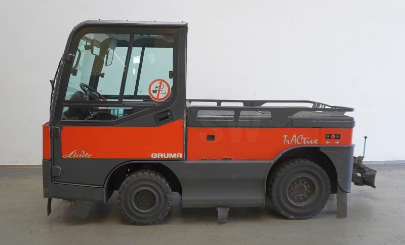 Linde P 250 127-05 - Noliktavas vilcējs: foto 4 Linde P 250 127-05 - Noliktavas vilcējs: foto 4