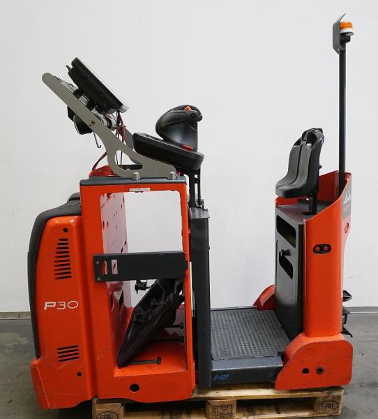 Linde P 30 C 1190 - Noliktavas vilcējs: foto 4 Linde P 30 C 1190 - Noliktavas vilcējs: foto 4