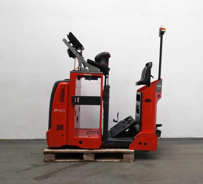 Linde P 30 C 1190 - Noliktavas vilcējs: foto 4 Linde P 30 C 1190 - Noliktavas vilcējs: foto 4