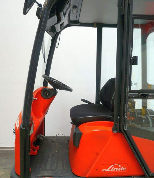 Linde P 60 Z 126 - Noliktavas vilcējs: foto 3 Linde P 60 Z 126 - Noliktavas vilcējs: foto 3