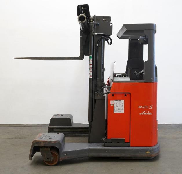 Linde R 25 F 144 - Četru pušu autokrāvējs: foto 4 Linde R 25 F 144 - Četru pušu autokrāvējs: foto 4