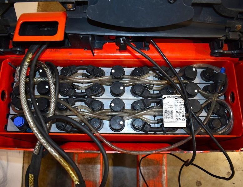 Linde T 16 1152 - Rokas palešu ratiņi: foto 4 Linde T 16 1152 - Rokas palešu ratiņi: foto 4