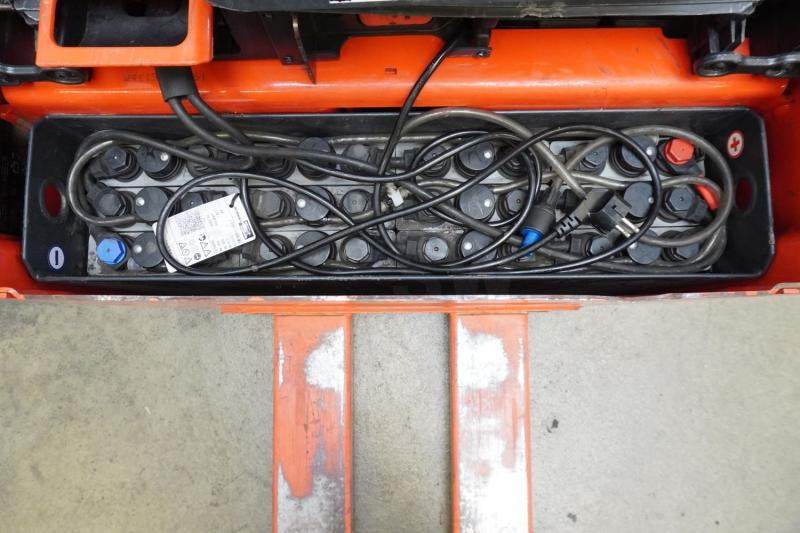 Linde T 16 1152 - Rokas palešu ratiņi: foto 4 Linde T 16 1152 - Rokas palešu ratiņi: foto 4
