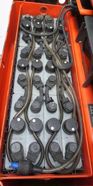 Linde T 18 1152 - Rokas palešu ratiņi: foto 4 Linde T 18 1152 - Rokas palešu ratiņi: foto 4