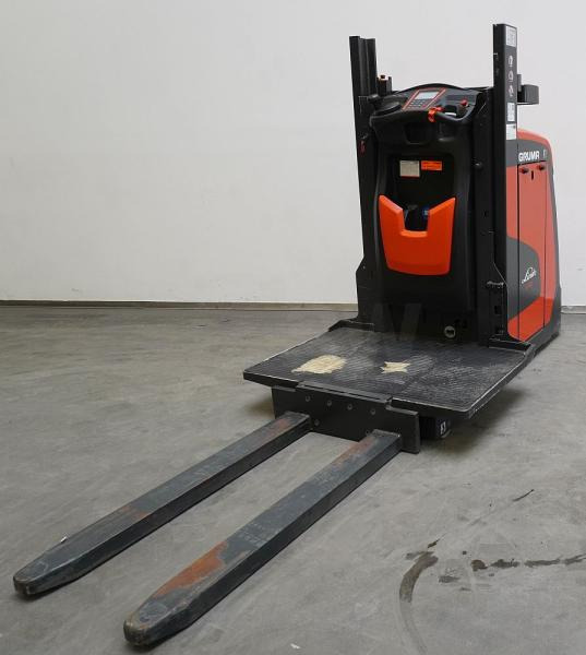 Linde V 10-02 5212 - Komplektētājs: foto 4 Linde V 10-02 5212 - Komplektētājs: foto 4