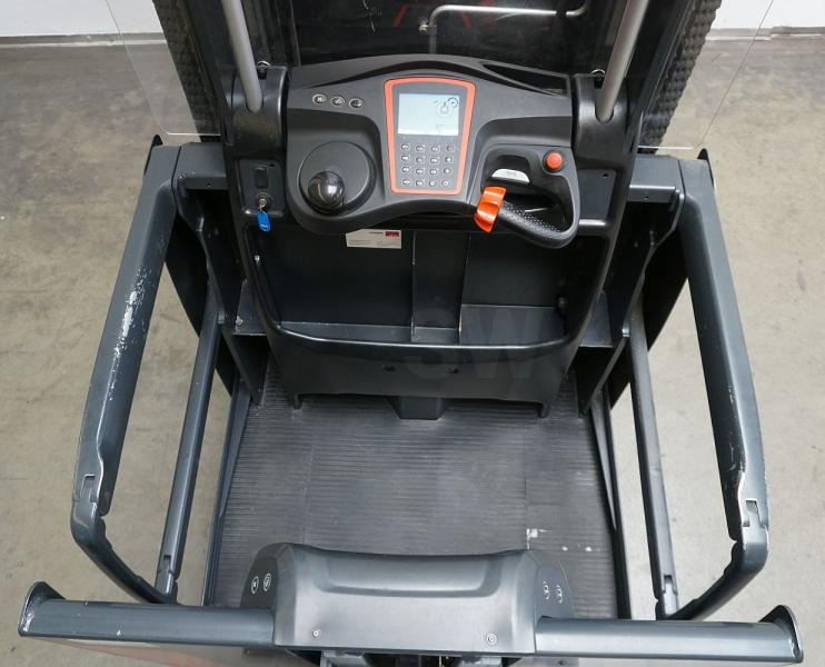 Linde V 24 5213 - Komplektētājs: foto 3 Linde V 24 5213 - Komplektētājs: foto 3