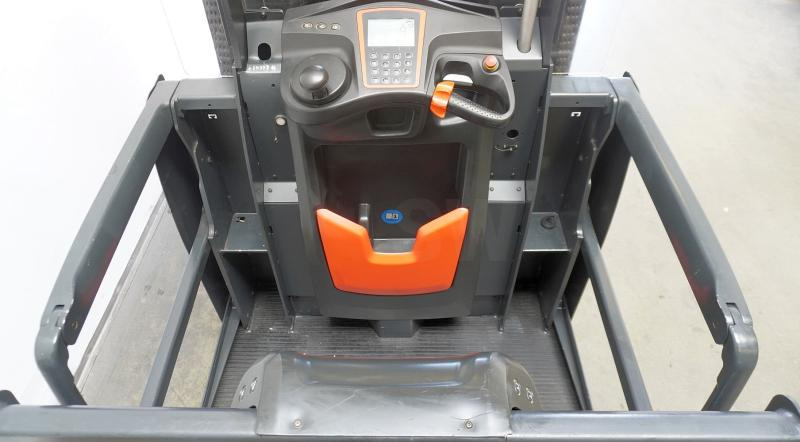 Linde V 48 5213 - Komplektētājs: foto 3 Linde V 48 5213 - Komplektētājs: foto 3
