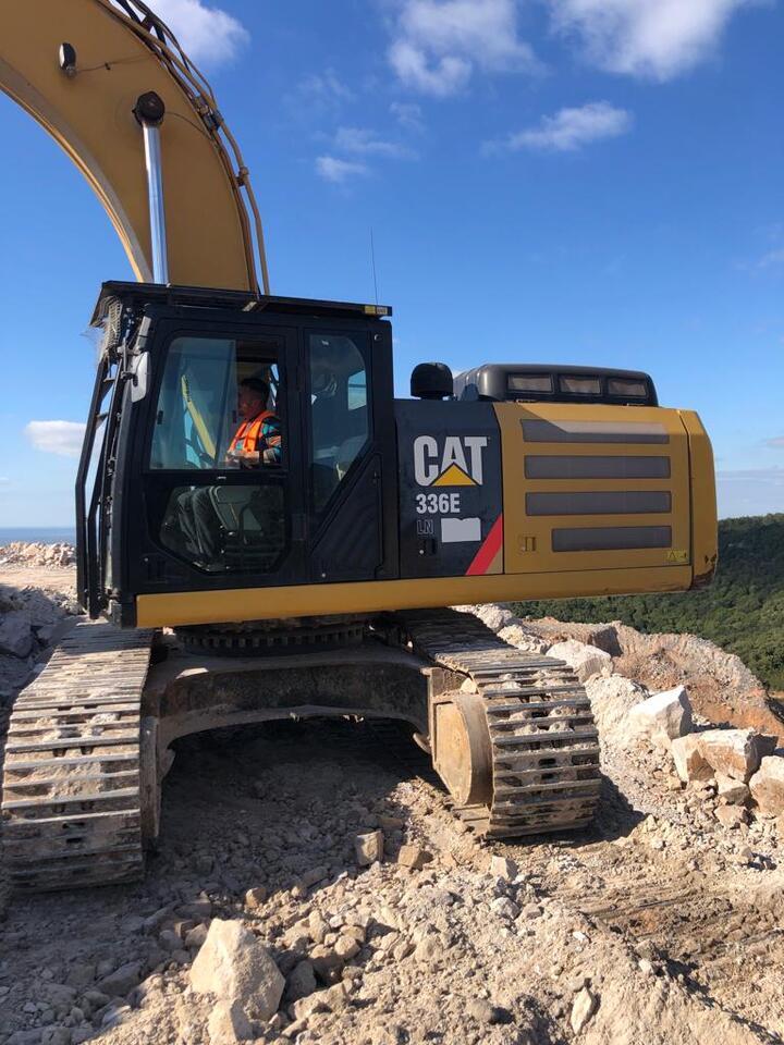 CATERPILLAR 336e - Kāpurķēžu ekskavators: foto 1 CATERPILLAR 336e - Kāpurķēžu ekskavators: foto 1
