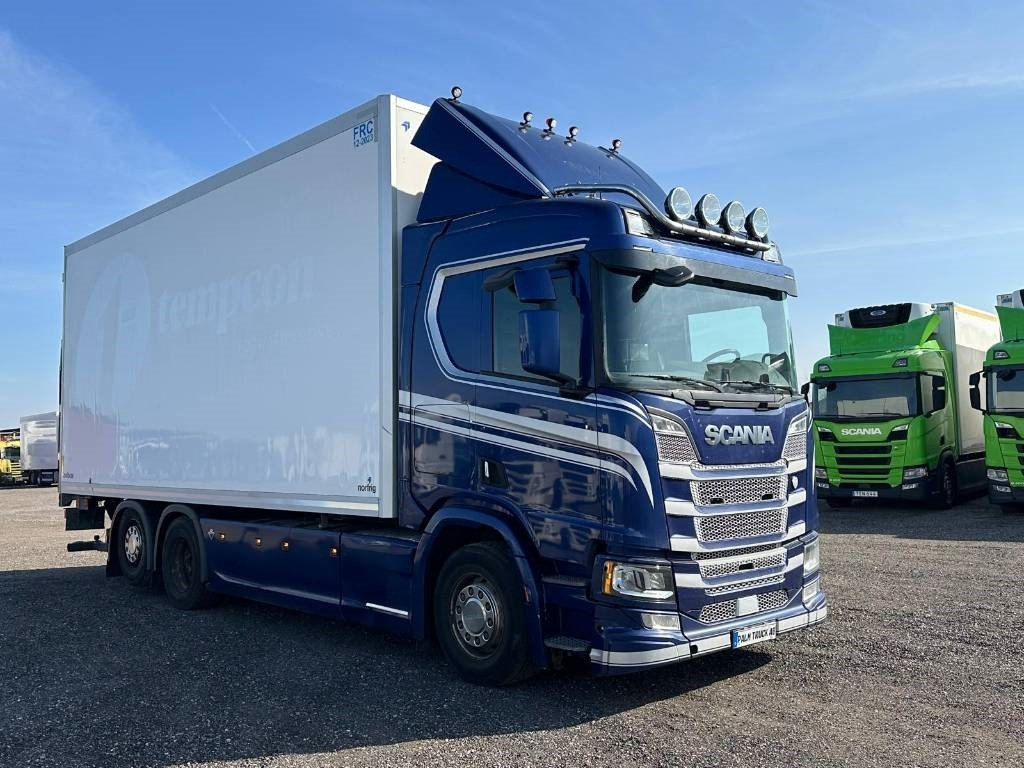 Scania R520B6X2*4NMB serie 1580 - Kravas automašīna refrižerators: foto 1 Scania R520B6X2*4NMB serie 1580 - Kravas automašīna refrižerators: foto 1