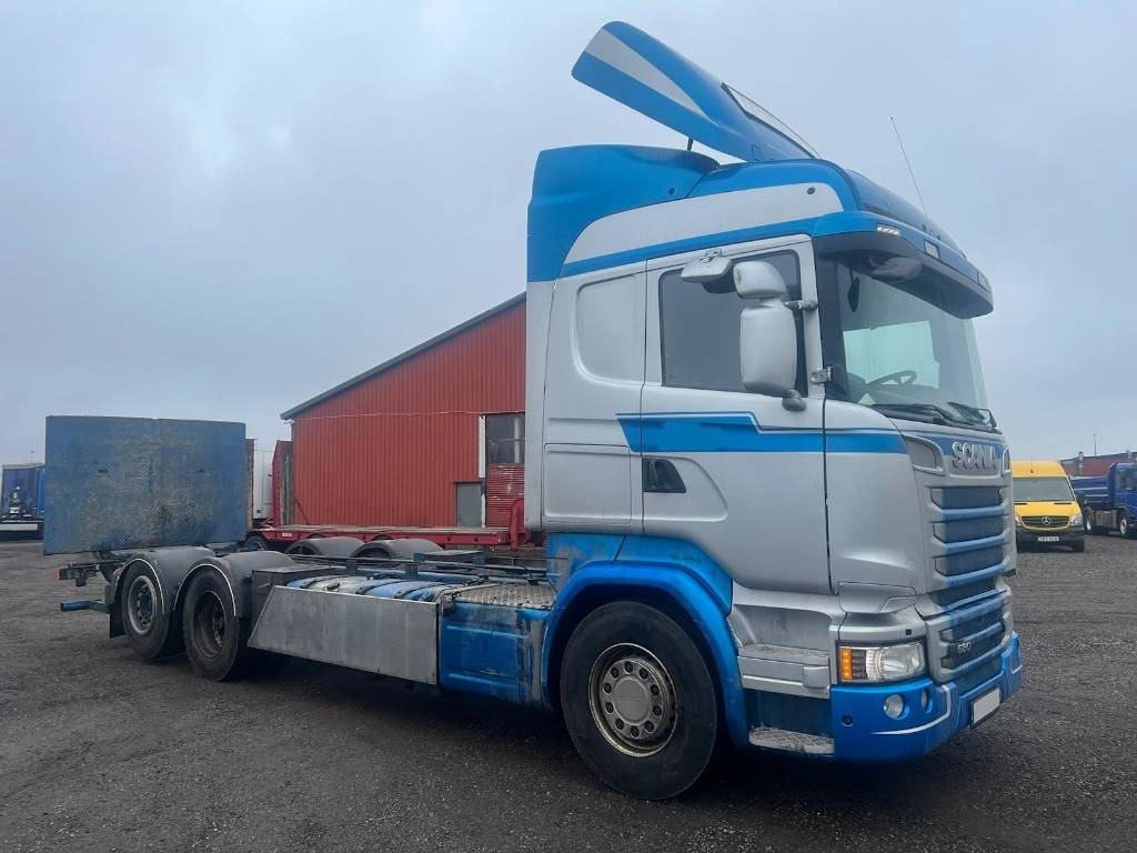 Scania R580 LB 6X2*4 MNB Serie 4022 - Šasija kravas automašīna: foto 2 Scania R580 LB 6X2*4 MNB Serie 4022 - Šasija kravas automašīna: foto 2